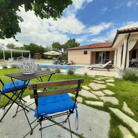 Luka's House *