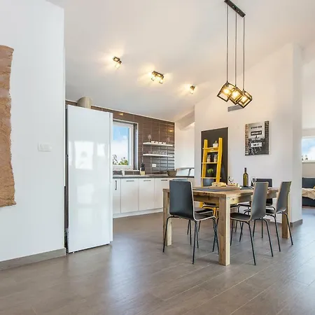 Luka's House Villa *